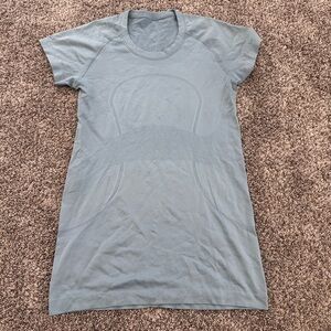 lululemon swiftly tech Blue Short Sleeve Tee